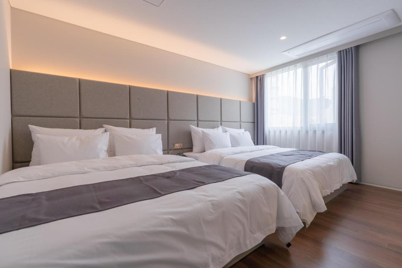 Denbasta Central Hotel Seomyeon Busan Bagian luar foto