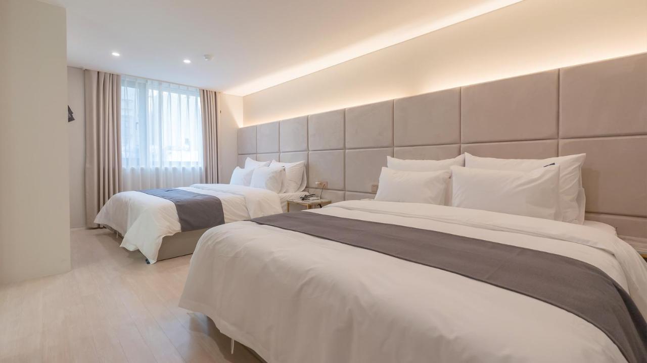Denbasta Central Hotel Seomyeon Busan Bagian luar foto